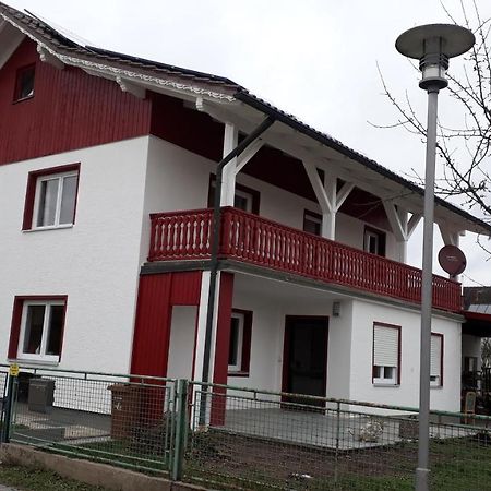 Gaestehaus Grenzenlos Aholfing Buitenkant foto