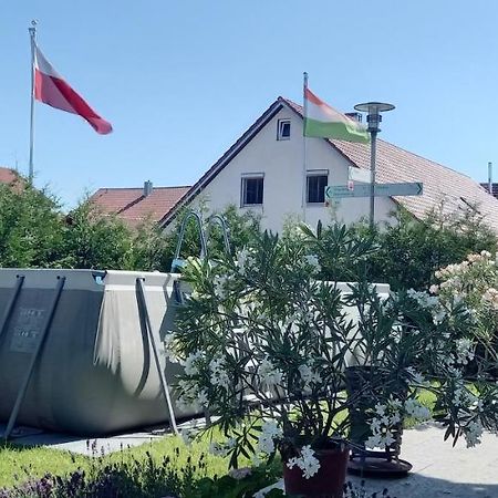 Gaestehaus Grenzenlos Aholfing Buitenkant foto