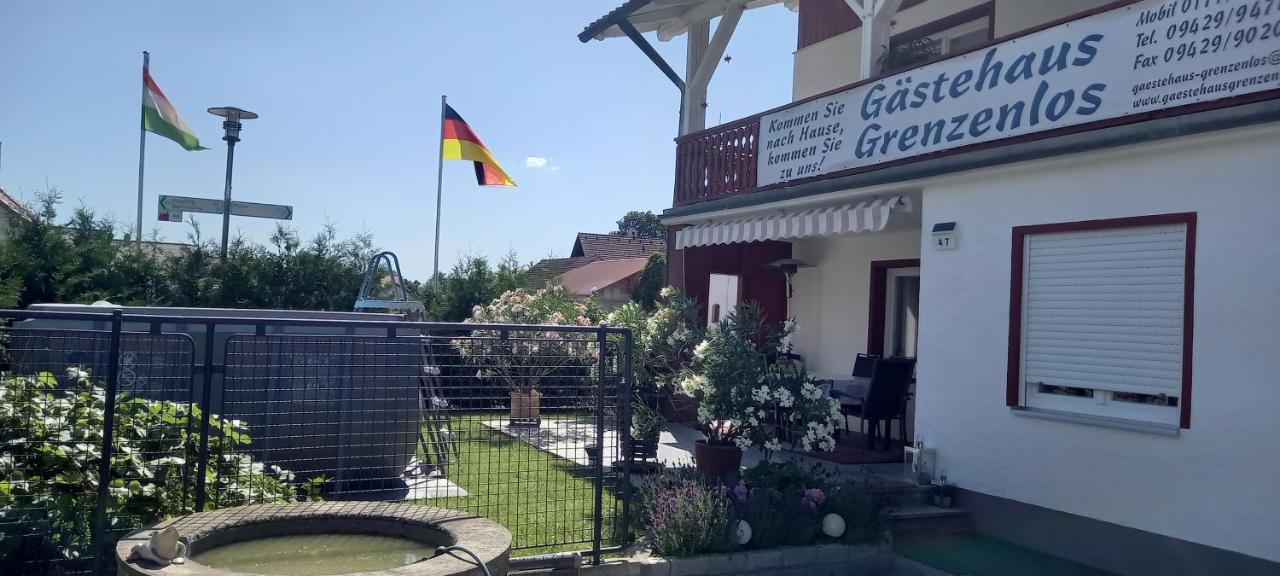 Gaestehaus Grenzenlos Aholfing Buitenkant foto